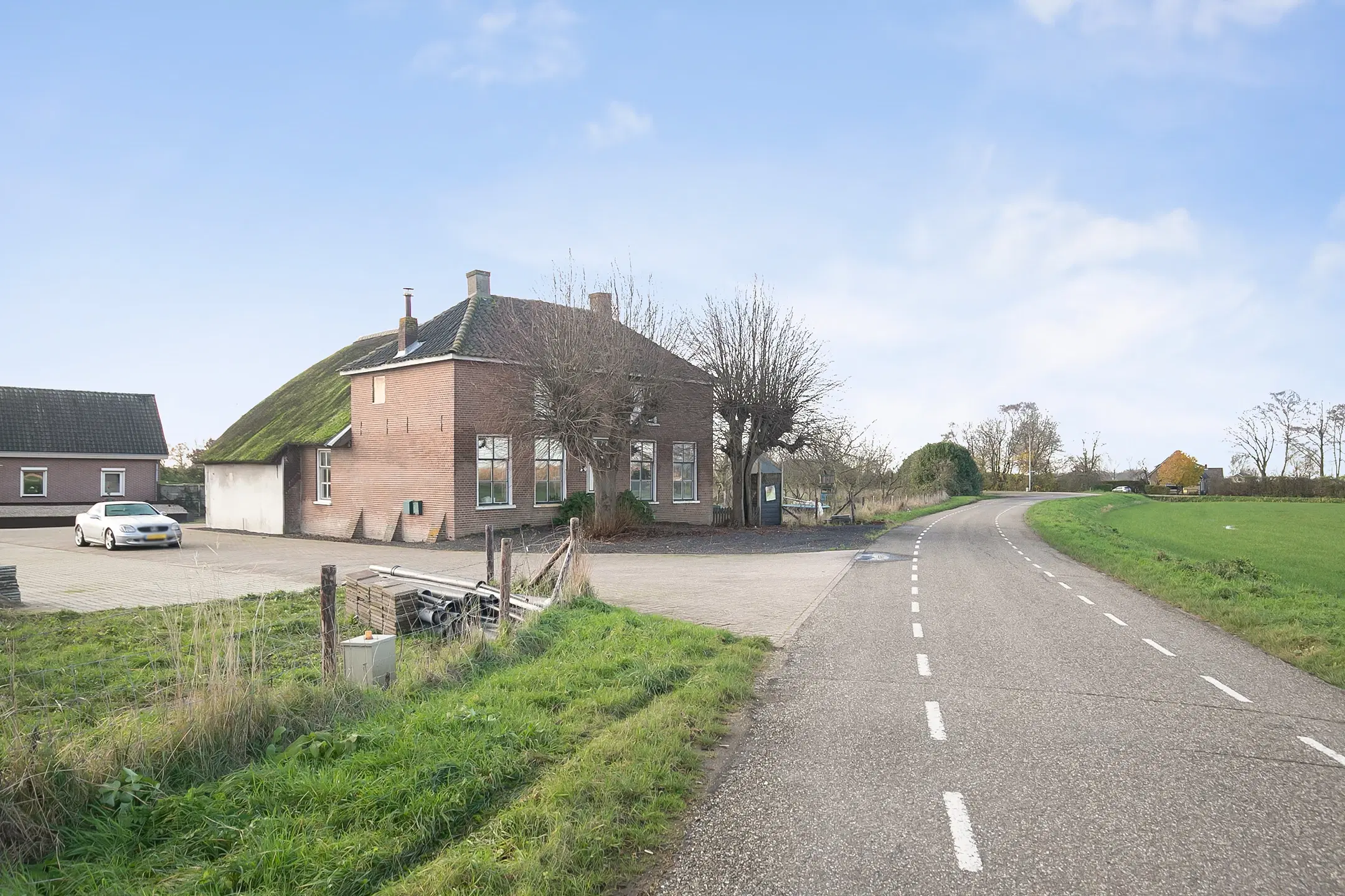 Kerk-Avezaath, Woerd 43