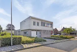 Lutten, Lijsterbesstraat 1