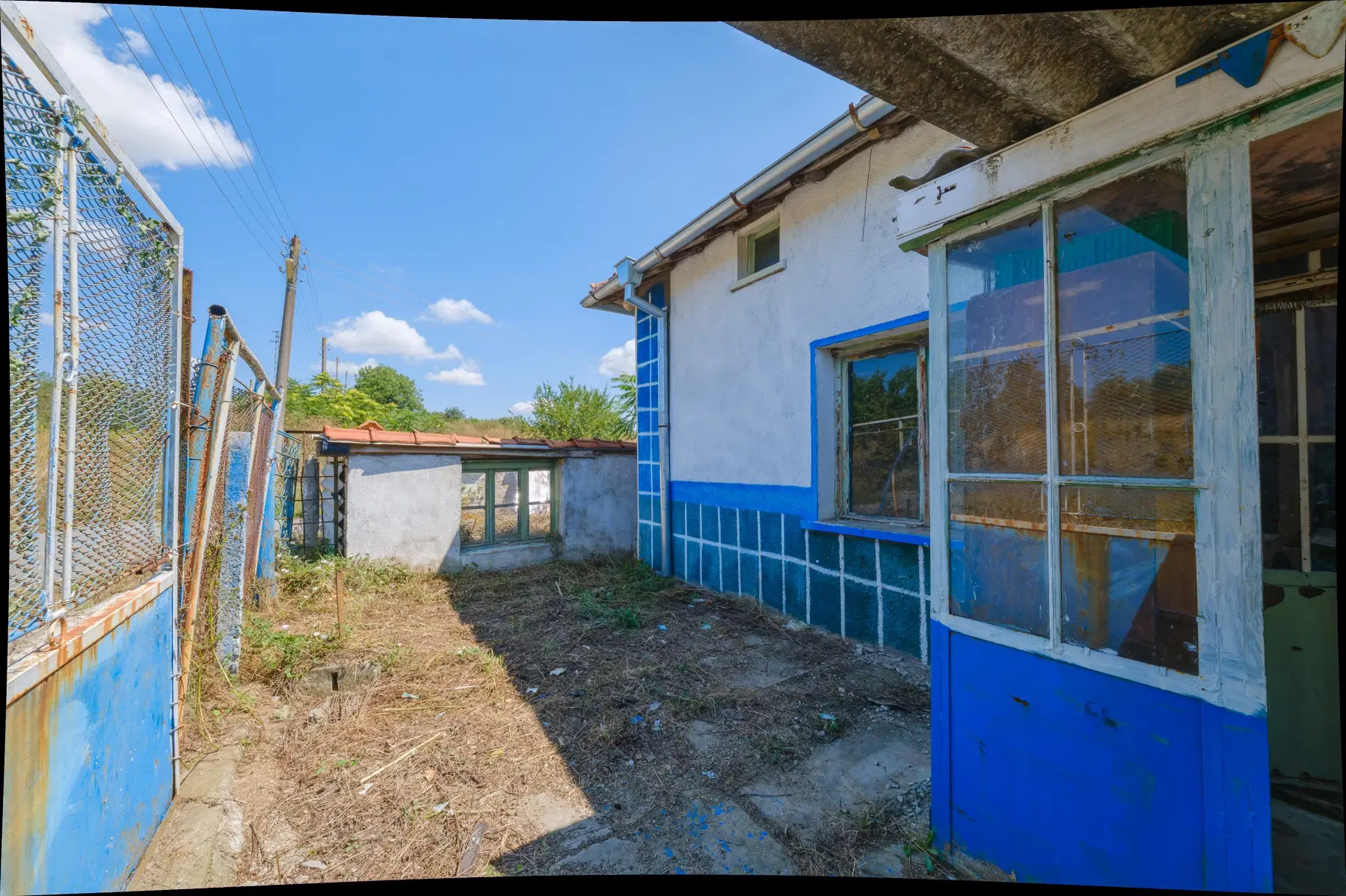 Huis op 2.040 m2 grond in Razdel - Bulgarije