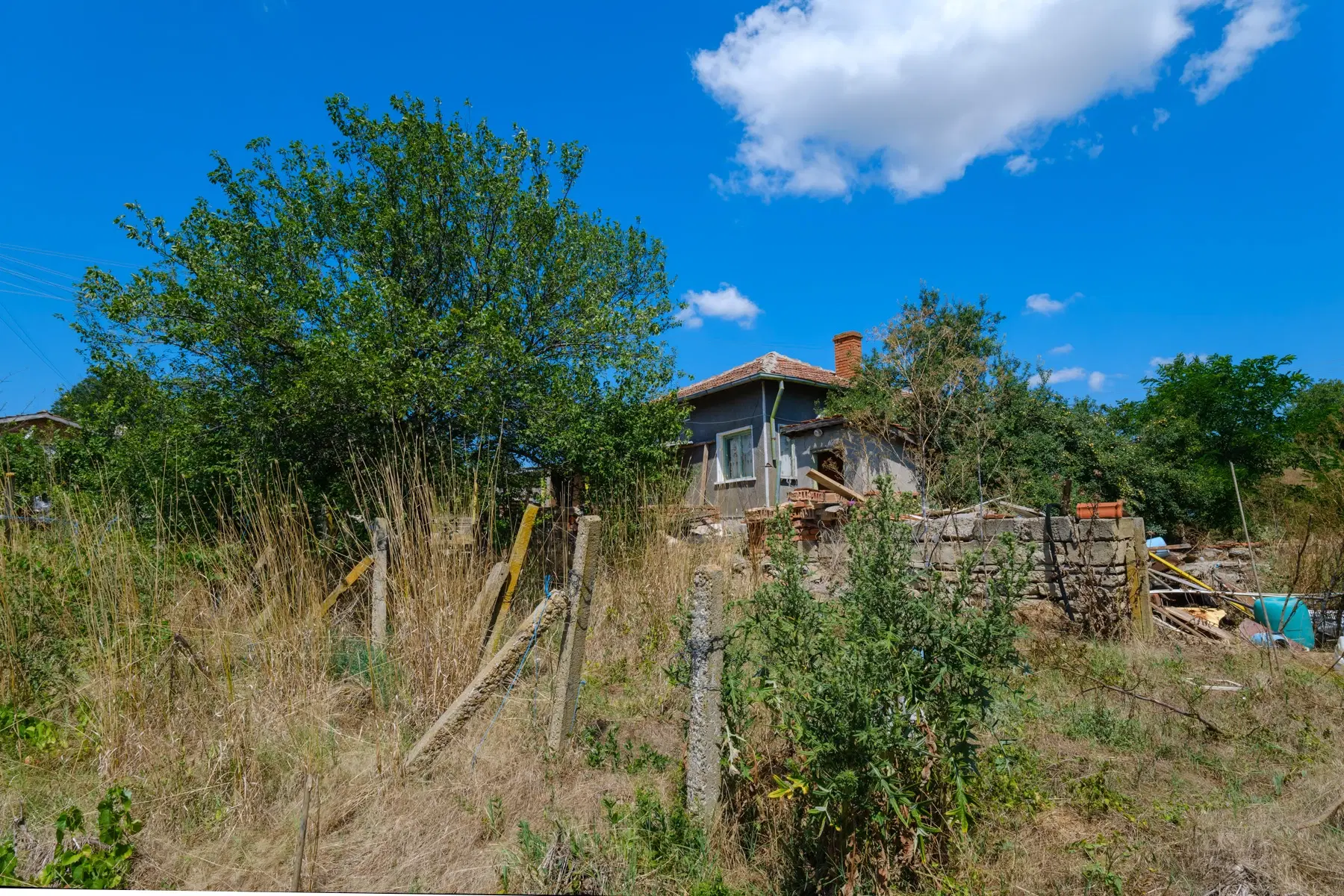 Huis op 2.040 m2 grond in Razdel - Bulgarije
