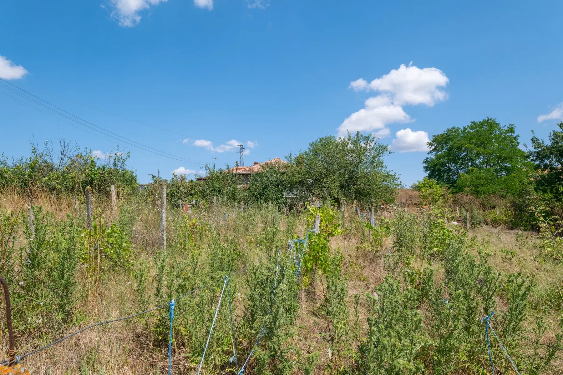 Huis op 2.040 m2 grond in Razdel - Bulgarije