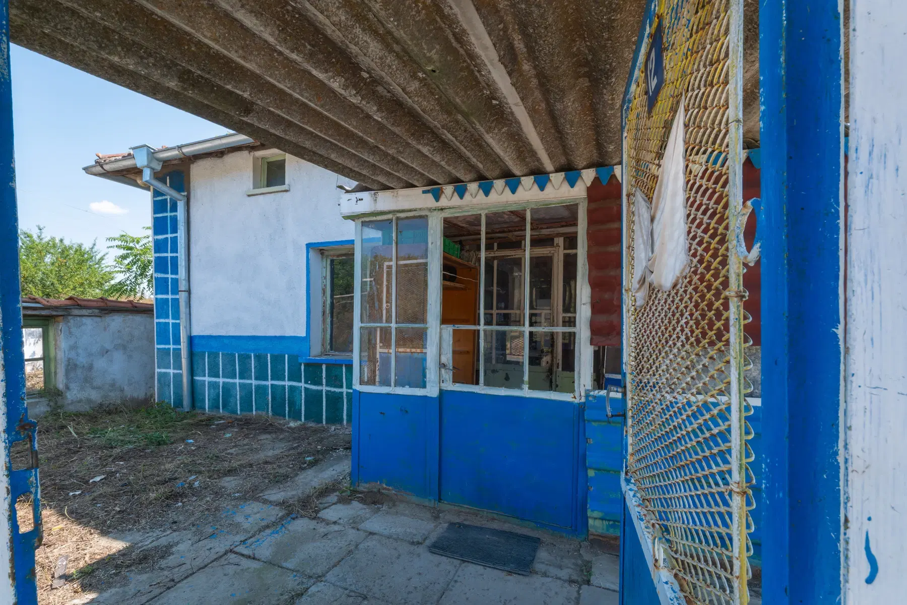 Huis op 2.040 m2 grond in Razdel - Bulgarije