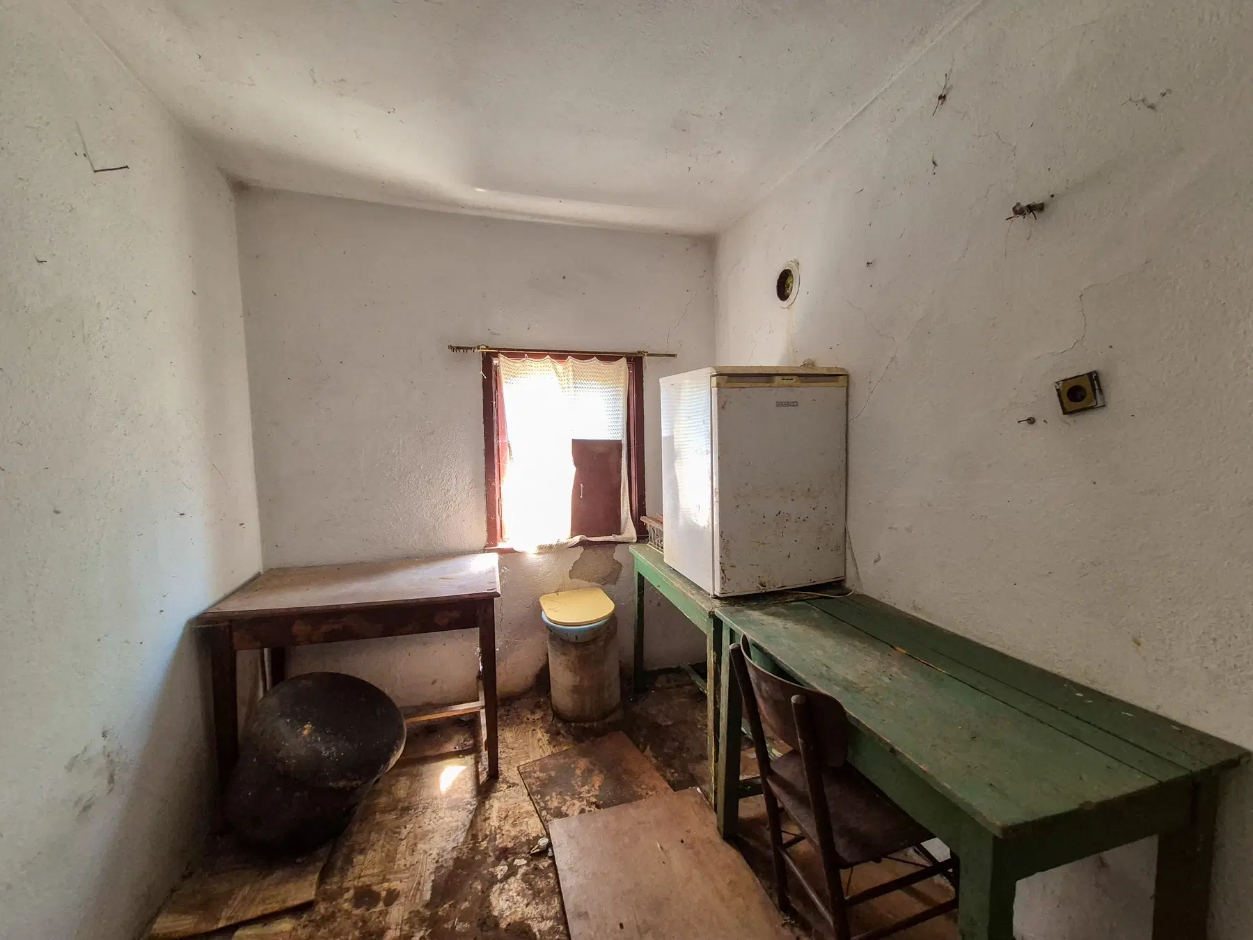 Huis op 2.040 m2 grond in Razdel - Bulgarije