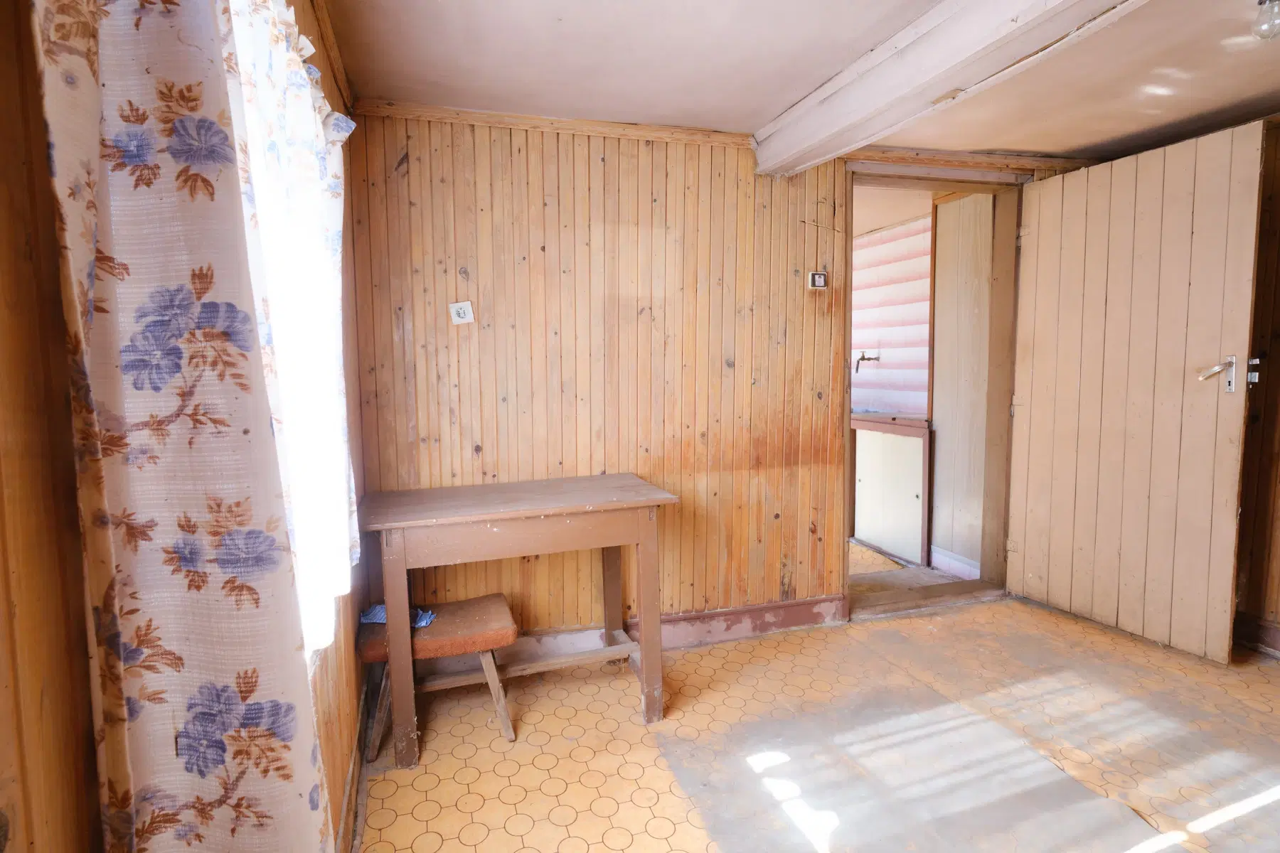 Twéé-onder-één-kap woning, bijgebouwen & 746 m2 grond in Studena Haskovo - Bulgarije