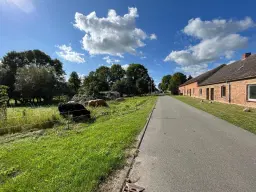 Beleggingsobject 4 woningen op 2.407 m² perceel - Utzedel OT Teusin - Duitsland