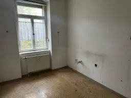 Beleggingsobject 5 appartementen met voormalige gezondheidscentrum in Gera, Thüringen - Duitsland