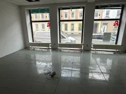 Beleggingsobject 5 appartementen met voormalige gezondheidscentrum in Gera, Thüringen - Duitsland