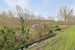 Spaarndam, Zijkanaal C-weg 8 a