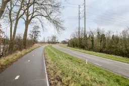 Spaarndam, Zijkanaal C-weg 8 a