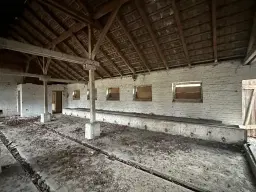 Voormalig DB-station met B&B-potentie en bedrijfsruimte van ca. 680 m² op 1,2 ha perceel in Grambow - Duitsland