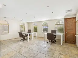 Lobby / Kantoor (A-3) gelegen in Tower Building van Rainbow Beach Club te Cupecoy (Sint Maarten)