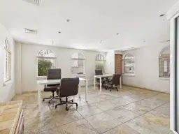 Lobby / Kantoor (A-3) gelegen in Tower Building van Rainbow Beach Club te Cupecoy (Sint Maarten)