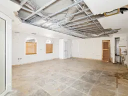 Lobby / Kantoor (A-3) gelegen in Tower Building van Rainbow Beach Club te Cupecoy (Sint Maarten)