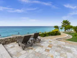 Lobby / Kantoor (A-3) gelegen in Tower Building van Rainbow Beach Club te Cupecoy (Sint Maarten)