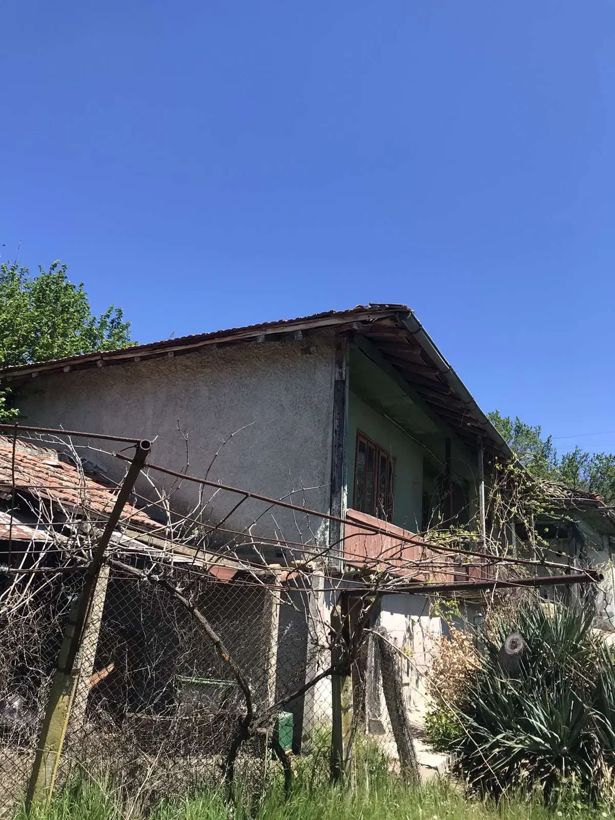 Authentiek 100 jaar oud landelijk huis + 1.006 m² grond in Glavan, Silistra - Bulgarije