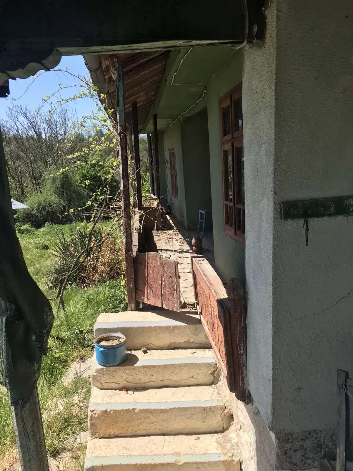 Authentiek 100 jaar oud landelijk huis + 1.006 m² grond in Glavan, Silistra - Bulgarije