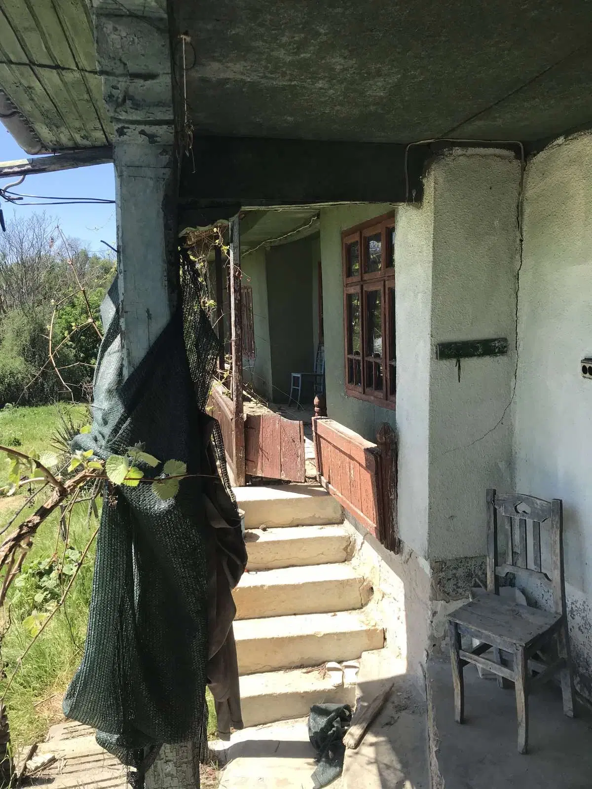 Authentiek 100 jaar oud landelijk huis + 1.006 m² grond in Glavan, Silistra - Bulgarije
