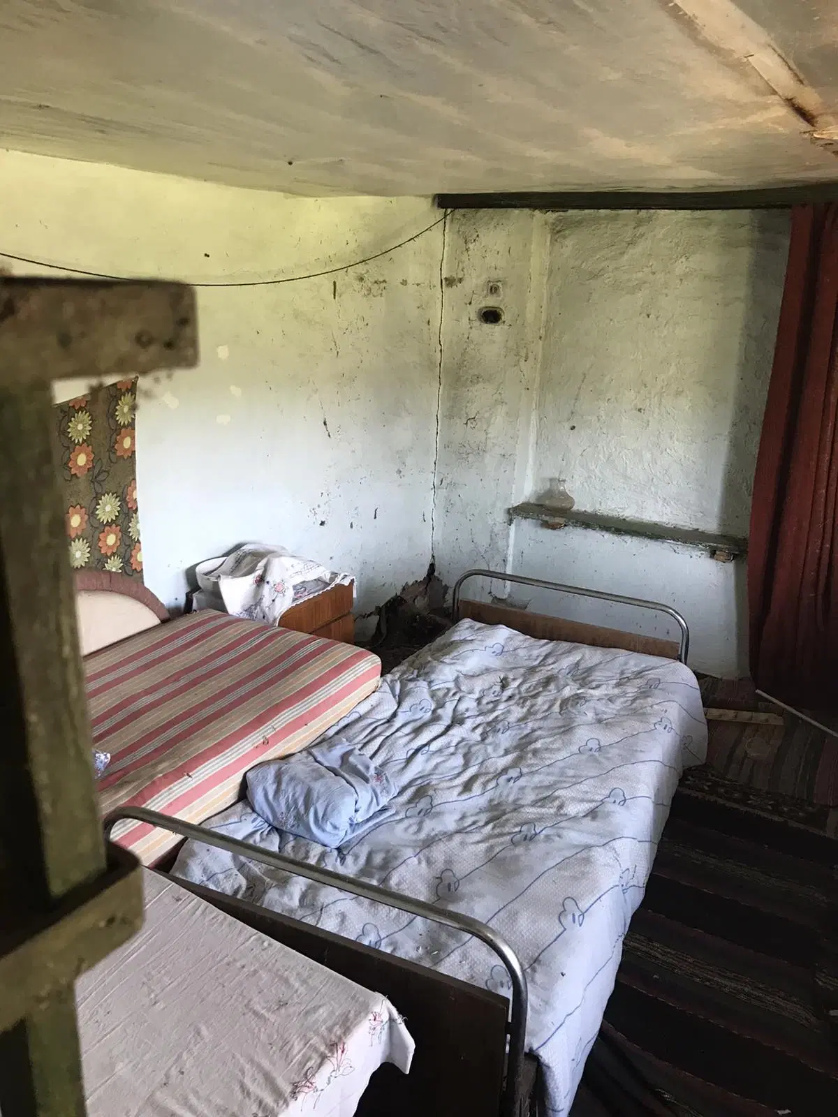 Authentiek 100 jaar oud landelijk huis + 1.006 m² grond in Glavan, Silistra - Bulgarije