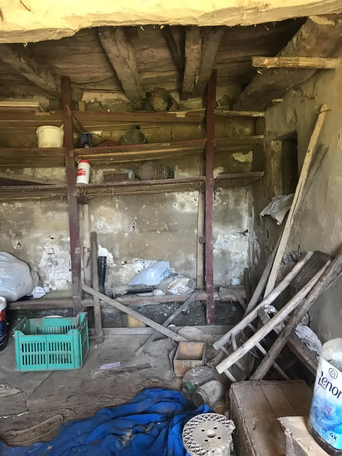 Authentiek 100 jaar oud landelijk huis + 1.006 m² grond in Glavan, Silistra - Bulgarije