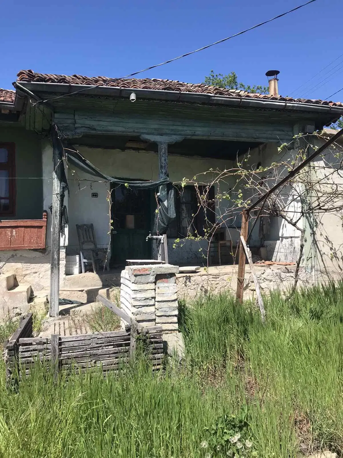 Authentiek 100 jaar oud landelijk huis + 1.006 m² grond in Glavan, Silistra - Bulgarije