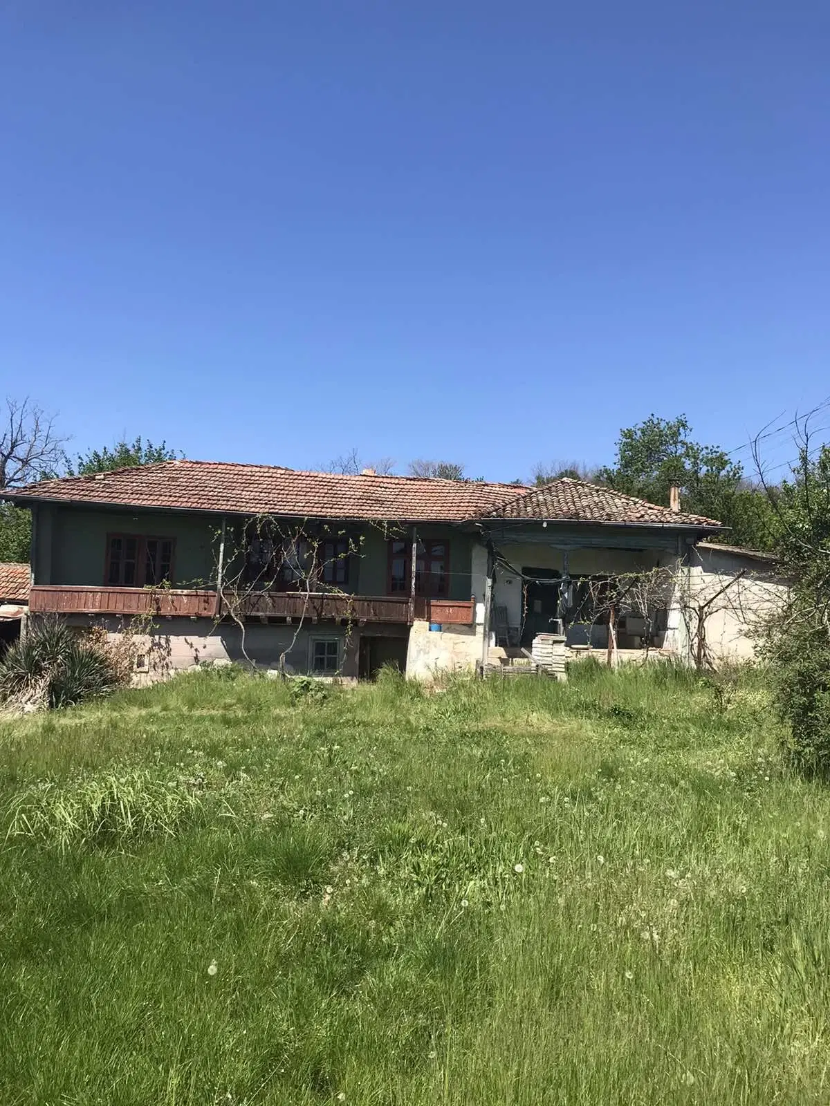 Authentiek 100 jaar oud landelijk huis + 1.006 m² grond in Glavan, Silistra - Bulgarije