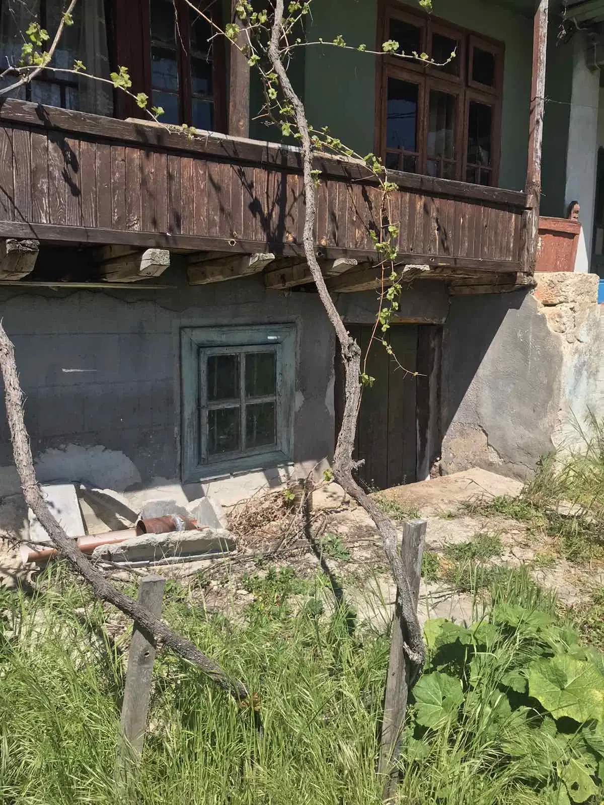 Authentiek 100 jaar oud landelijk huis + 1.006 m² grond in Glavan, Silistra - Bulgarije
