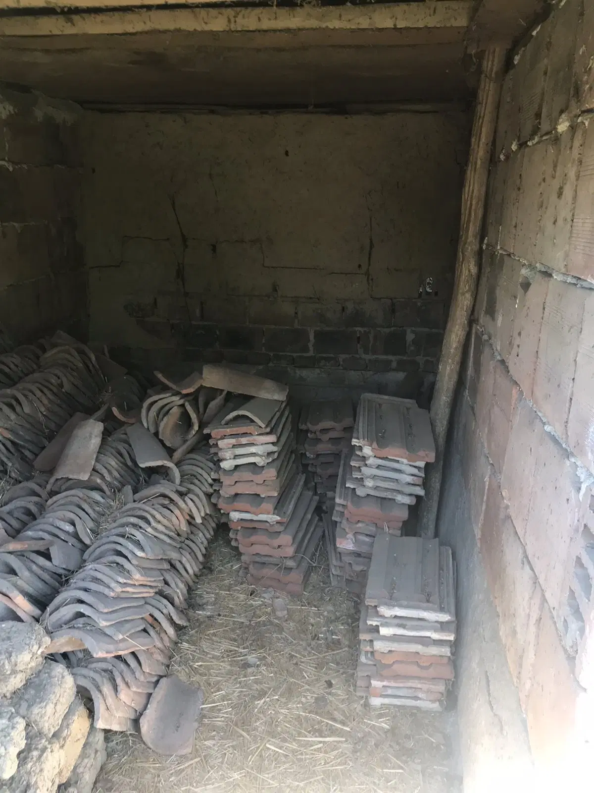 Authentiek 100 jaar oud landelijk huis + 1.006 m² grond in Glavan, Silistra - Bulgarije