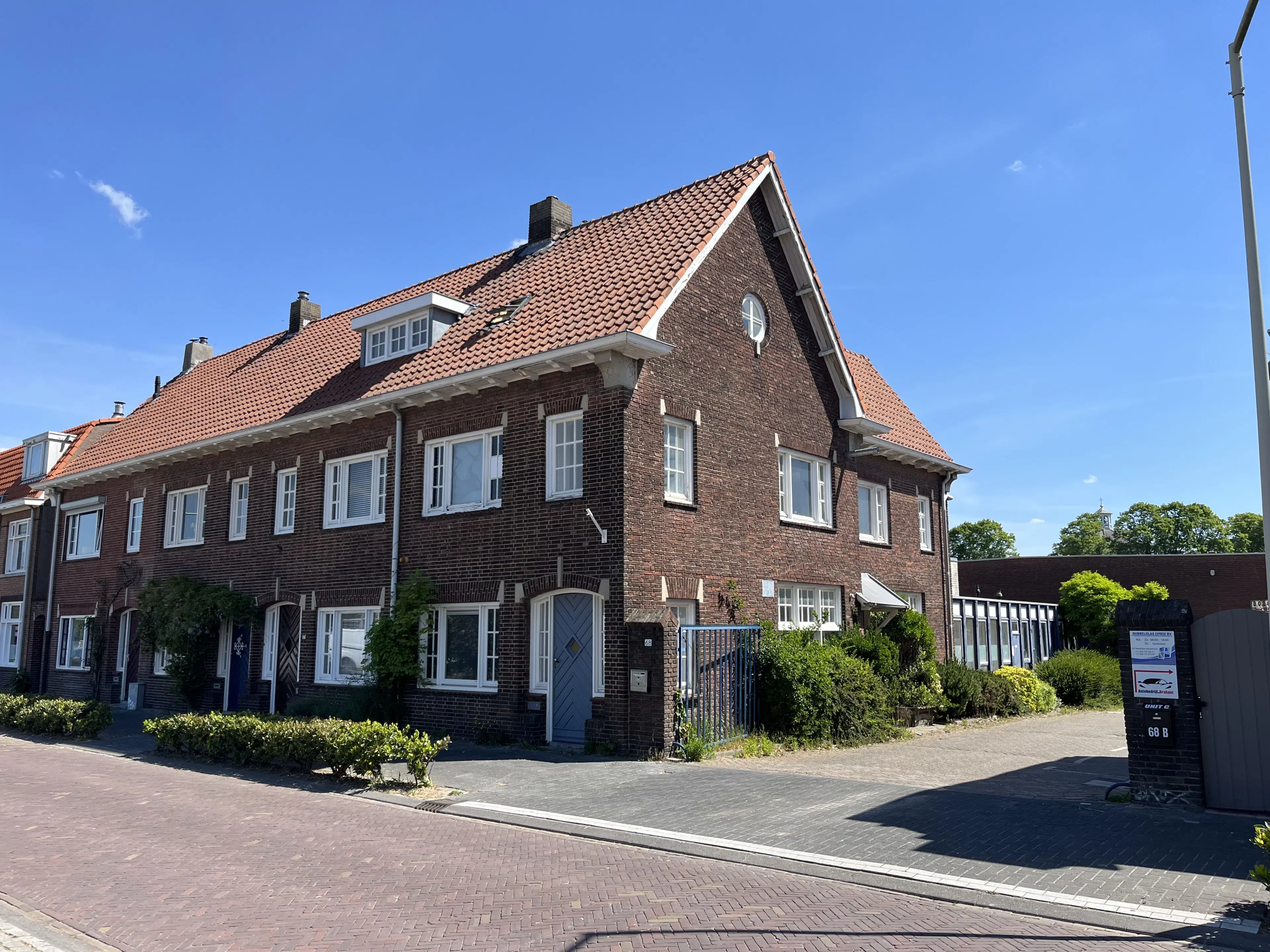 Bergen op Zoom, Parallelweg 68c en 68d