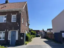 Bergen op Zoom, Parallelweg 68c en 68d