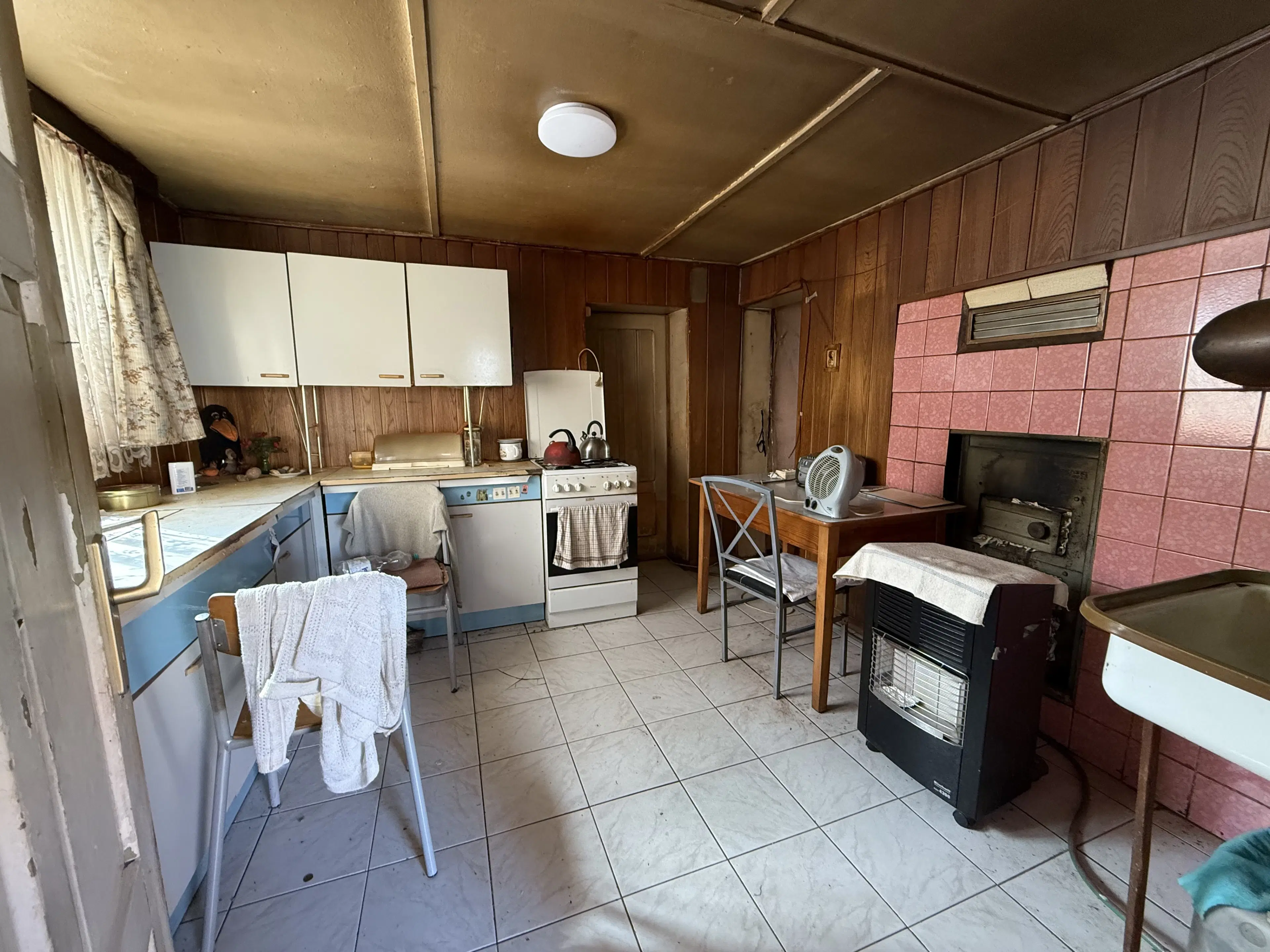 Vrijstaande woning + garage in Mittelsdorf, Hessen - Duitsland