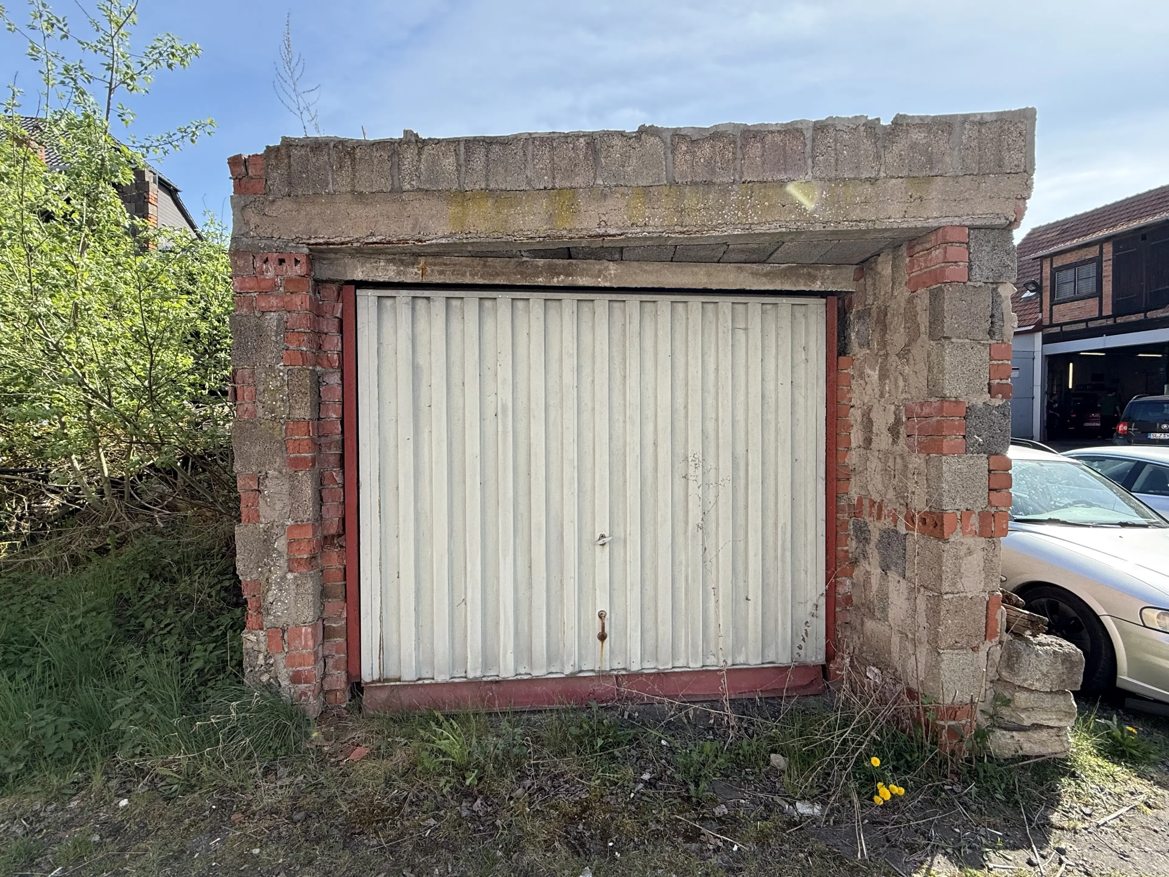 Vrijstaande woning + garage in Mittelsdorf, Hessen - Duitsland