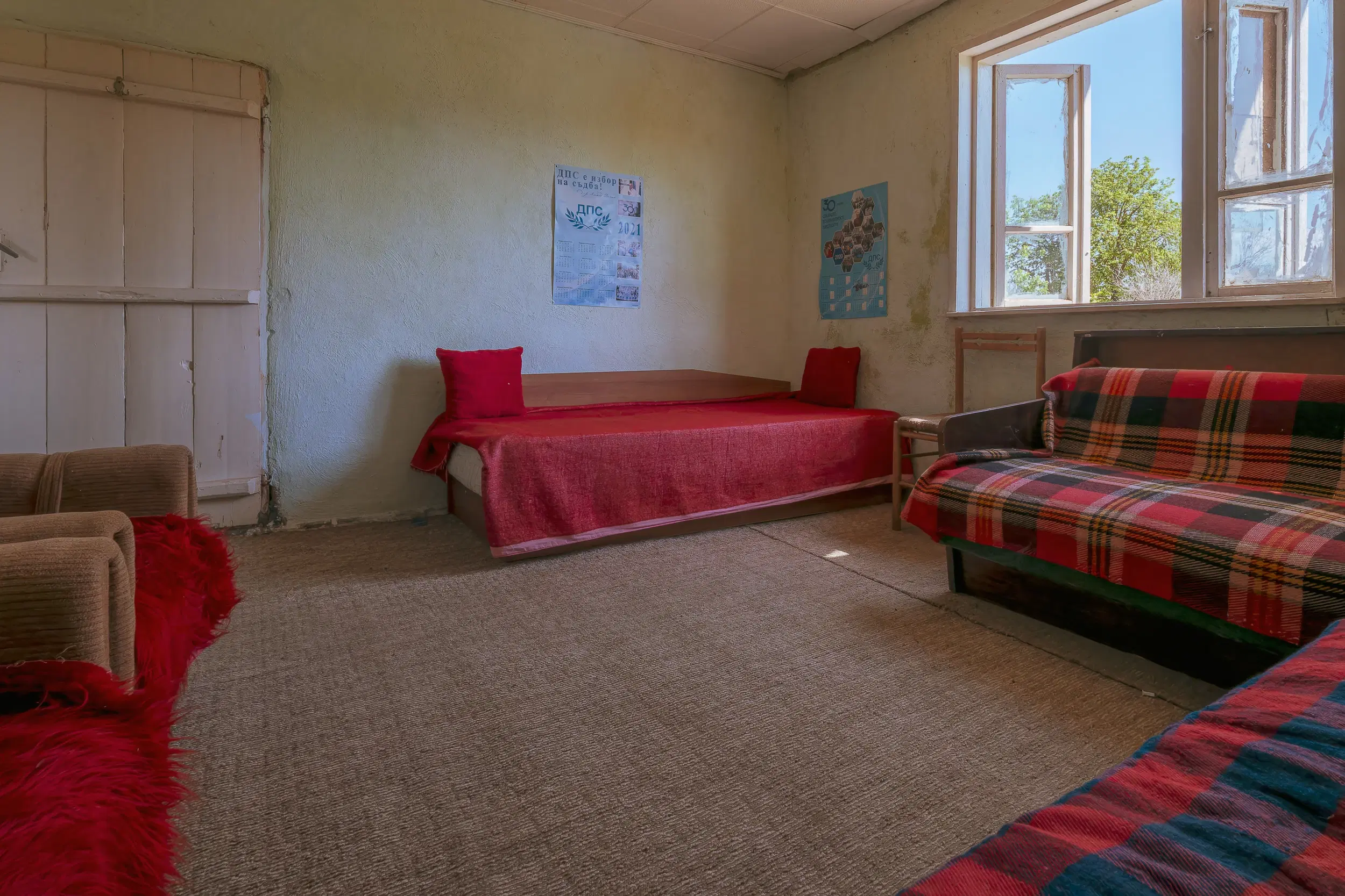 Grote 2-laagse woning, bijgebouwen + 1.110 m² grond in Polkovnik Dyakovo - Bulgarije