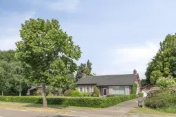 Heythuysen, Leveroyseweg 10