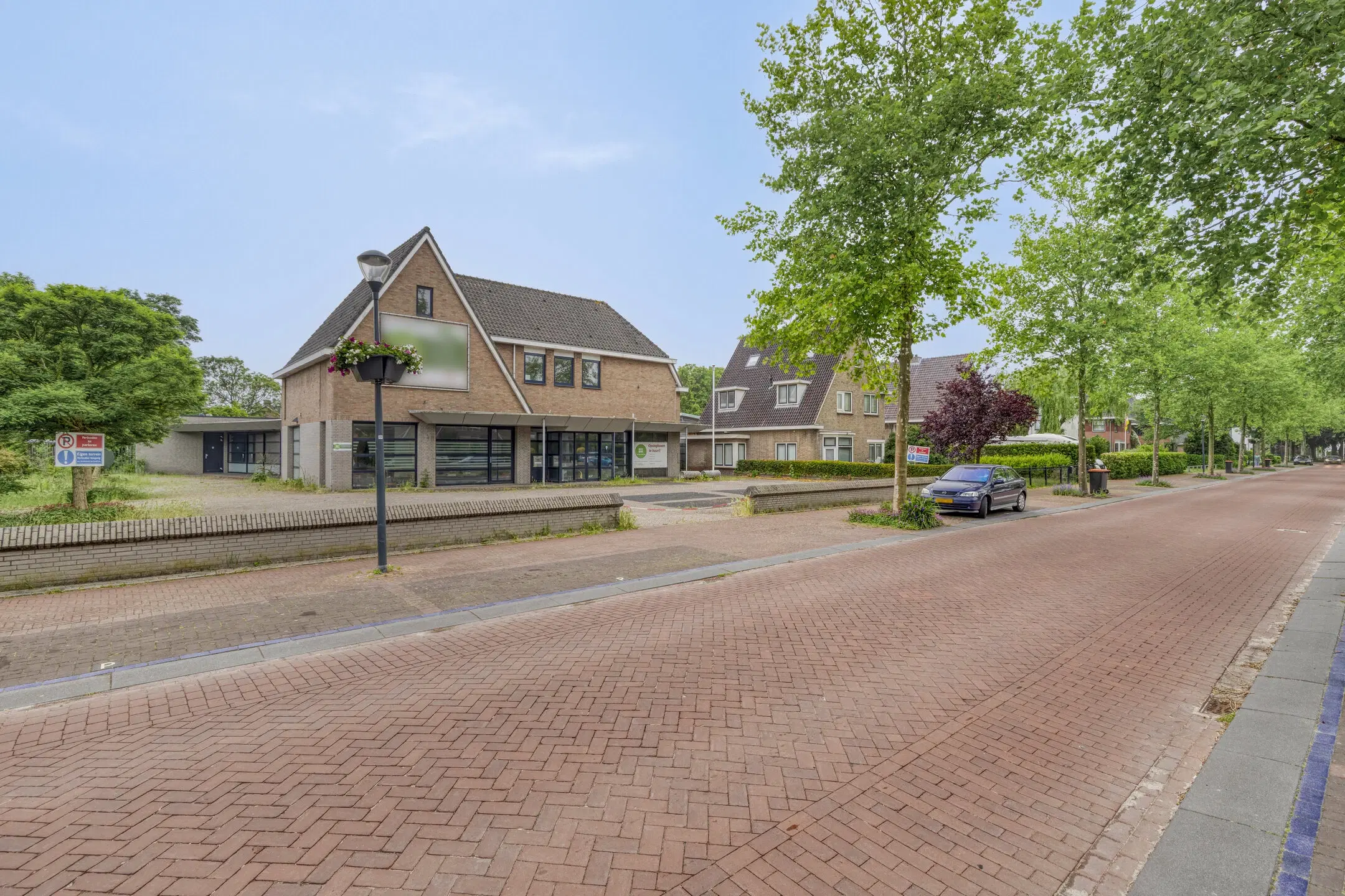 Oostvoorne, Stationsweg 45