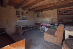 2-laagse grote woning, bijgebouwen + 1.110 m² grond in Polkovnik Dyakovo - Bulgarije