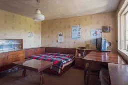 2-laagse grote woning, bijgebouwen + 1.110 m² grond in Polkovnik Dyakovo - Bulgarije