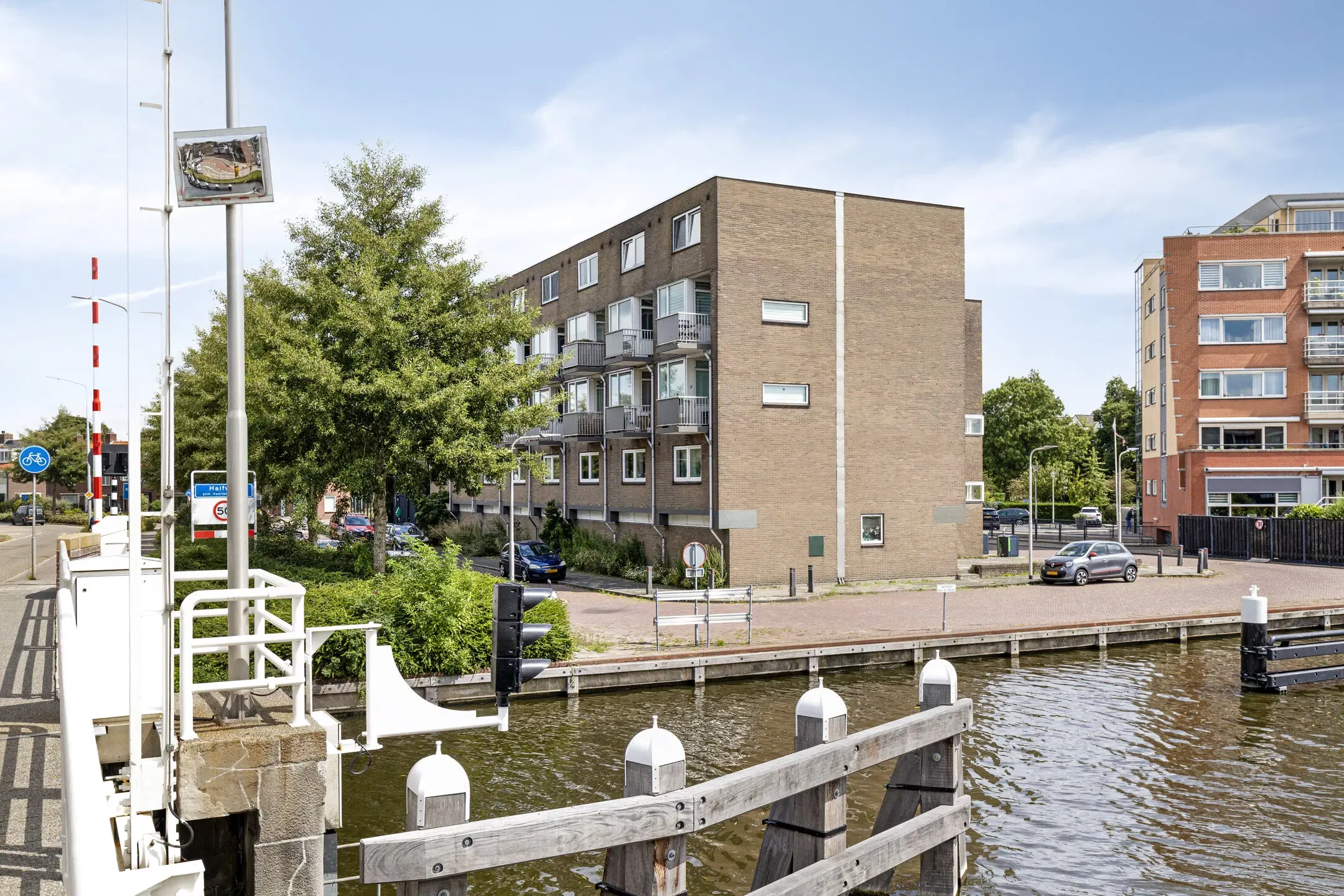 Halfweg, Beatrixstraat 32