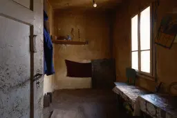 Huis met bergzicht + 2 bijgebouwen en 1.960 m² grond in Rakovitsa, Vidin - Bulgarije