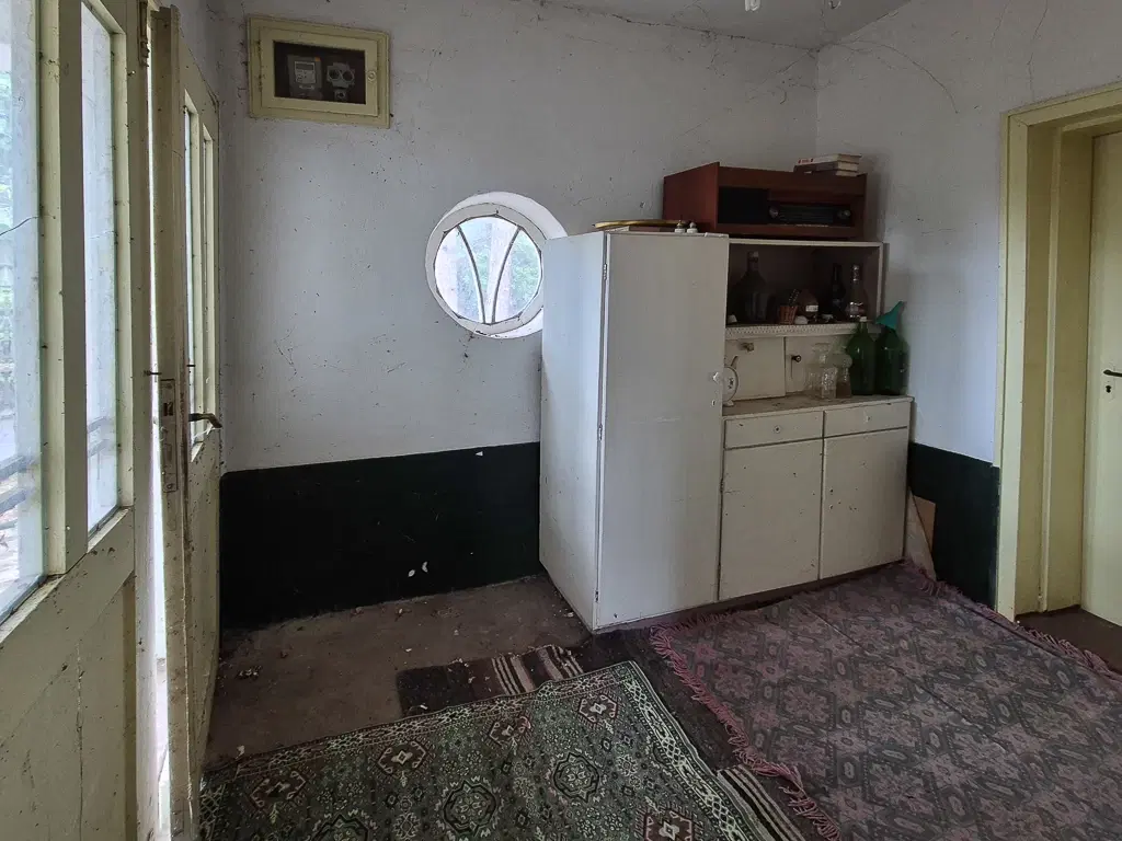 1.490 m² boomgaard met 2 oude huizen en 1 schuur in Podgore, Vidin - Bulgarije