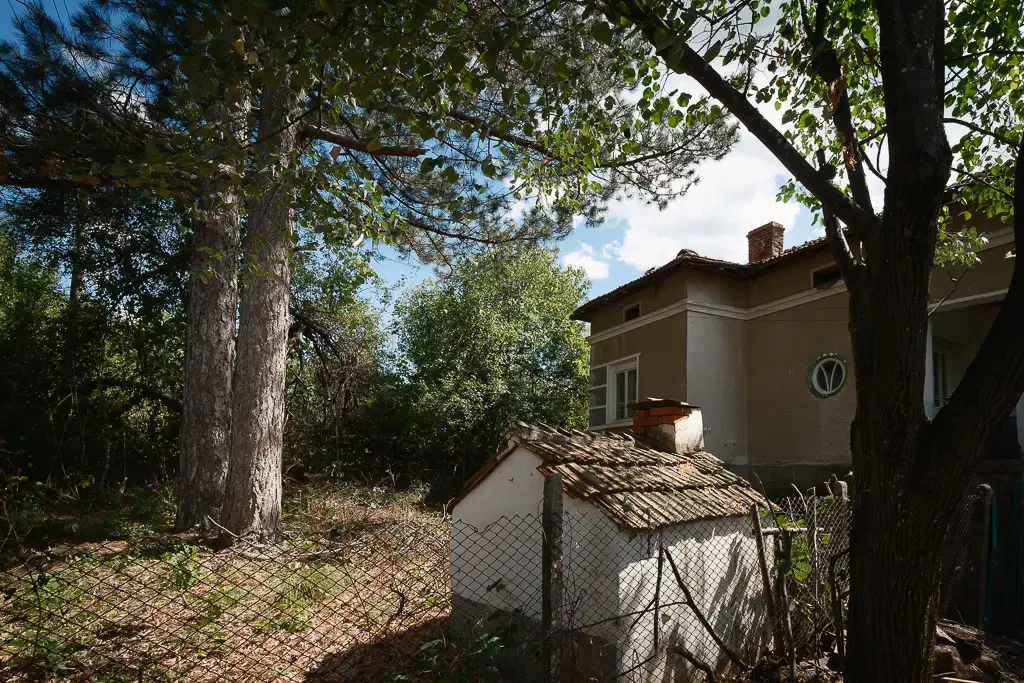 1.490 m² boomgaard met 2 oude huizen en 1 schuur in Podgore, Vidin - Bulgarije