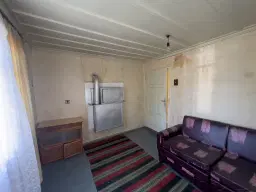 Twee verdiepingen woning met 700 m² grond en bijgebouwen in Nikolaevo, nabij Veliko Tarnovo - Bulgarije