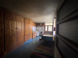 Twee verdiepingen woning met 700 m² grond en bijgebouwen in Nikolaevo, nabij Veliko Tarnovo - Bulgarije