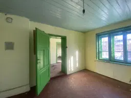 Twee verdiepingen woning met 690 m² grond en bijgebouwen in Dolna Lipnitsa, Veliko Tarnovo - Bulgarije
