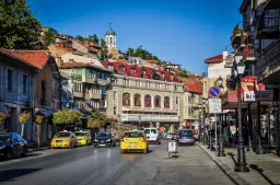 Twee verdiepingen woning met 690 m² grond en bijgebouwen in Dolna Lipnitsa, Veliko Tarnovo - Bulgarije