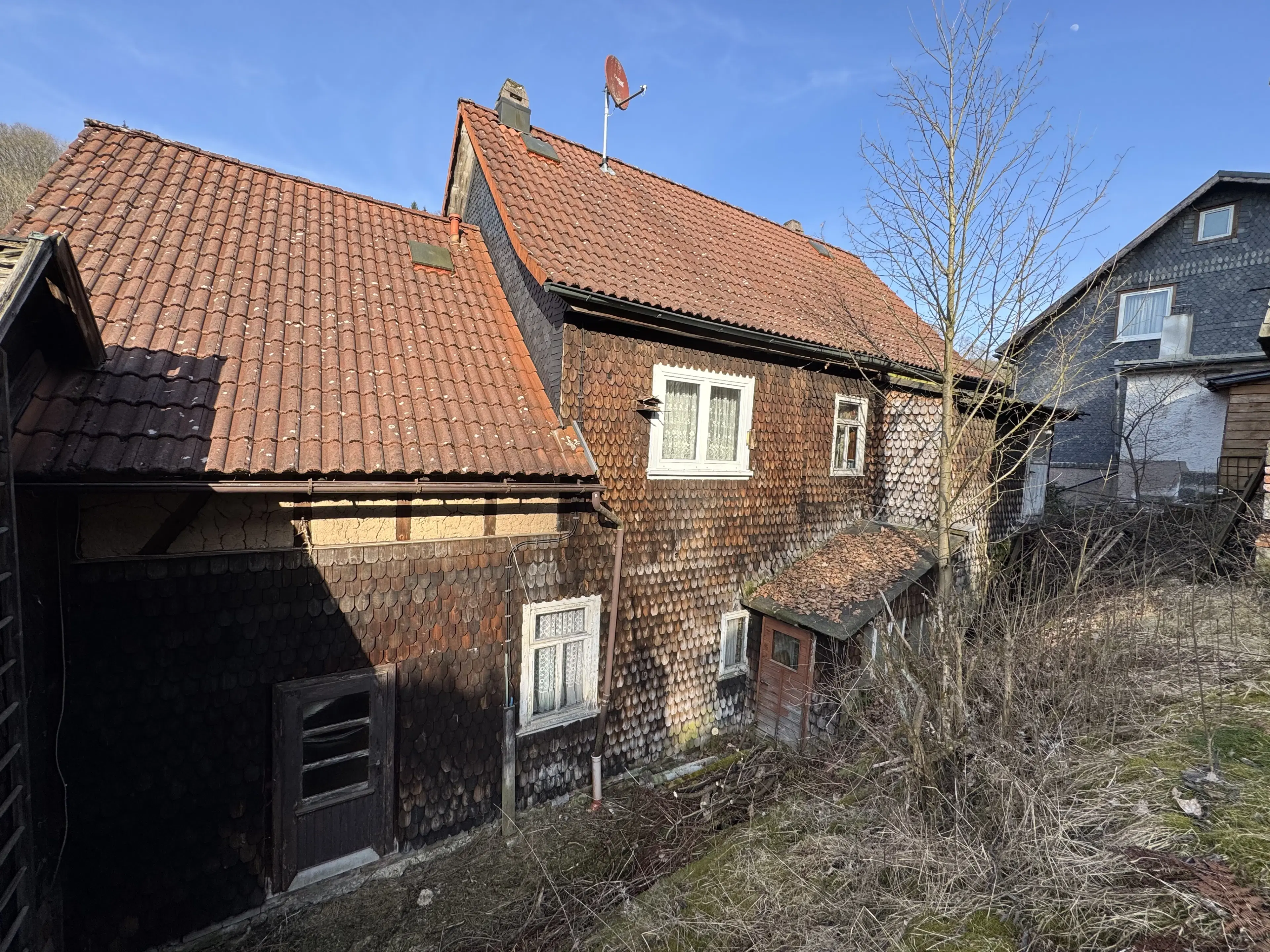 Vrijstaand gebouw in het heuvelachtige Schleusegrund - Duitsland