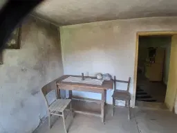 Eigendom aan de rivier met 2 huizen, bijgebouw en 1.100 m² grond in Podgore, Vidin - Bulgarije