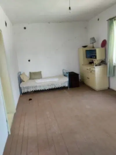 Eigendom aan de rivier met 2 huizen, bijgebouw en 1.100 m² grond in Podgore, Vidin - Bulgarije