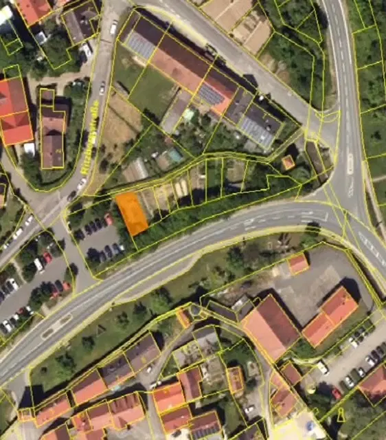 110 m² eigendoms perceel met opstal in Röttingen, Bayern - Duitsland