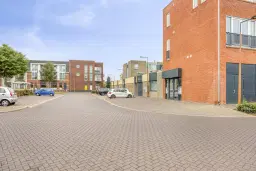 Vlijmen, Monseigneur van Kesselstraat 2-M