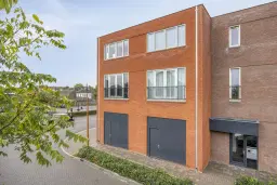 Vlijmen, Monseigneur van Kesselstraat 2-H